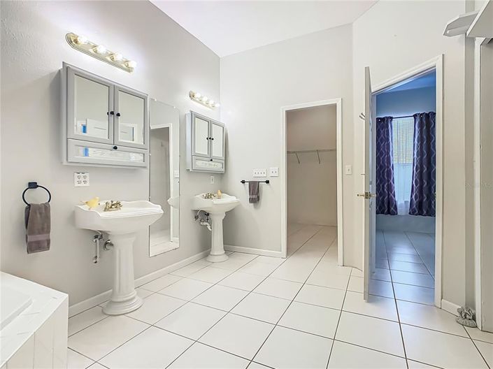 Image No.15-Propriété de 4 chambres à vendre à Haines City