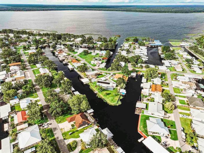 Image No.32-Propriété de 4 chambres à vendre à Haines City