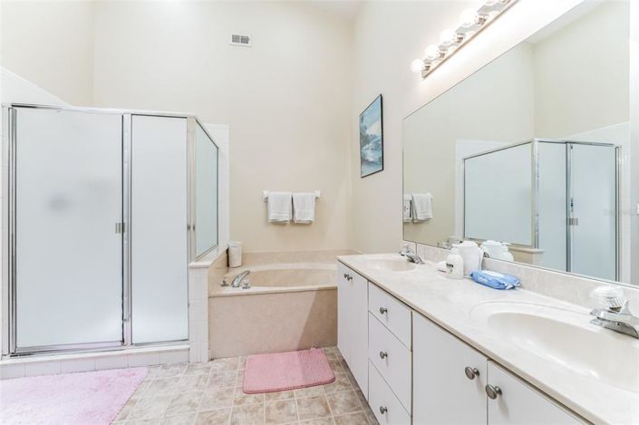 Image No.19-4 Bed Property for sale