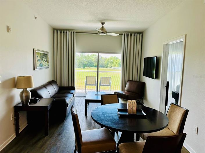 Image No.6-Propriété de 2 chambres à vendre à Celebration