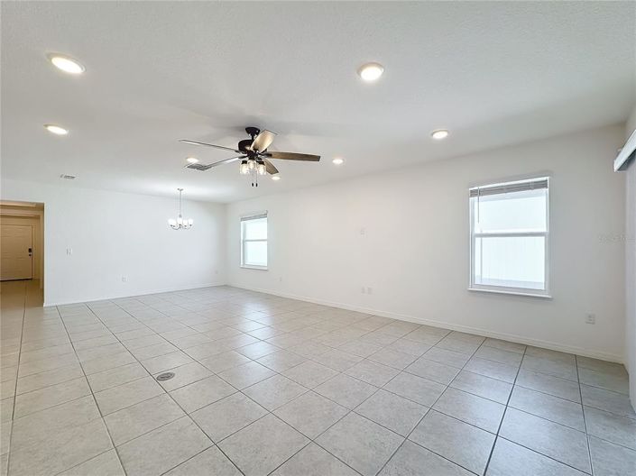 Image No.17-4 Bed Property for sale