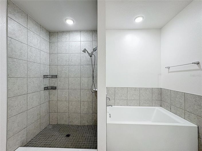 Image No.30-4 Bed Property for sale