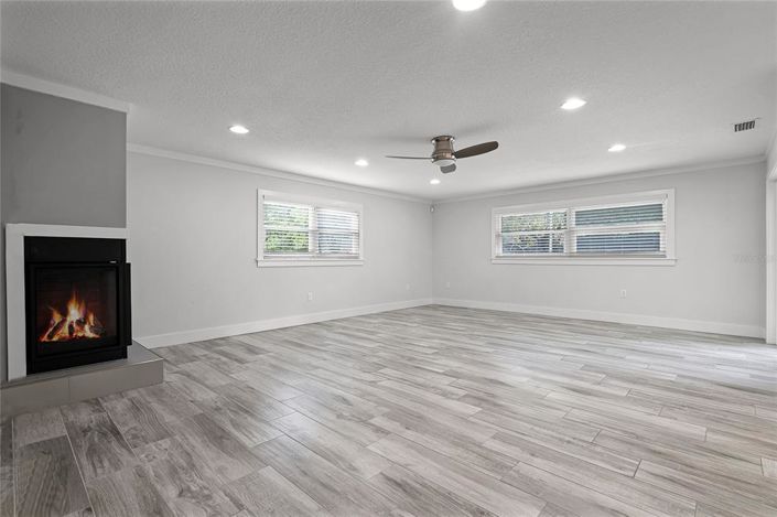 Image No.15-4 Bed Property for sale