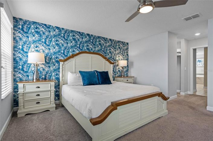 Image No.25-6 Bed Property for sale