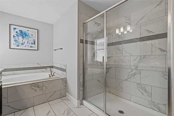 Image No.27-6 Bed Property for sale