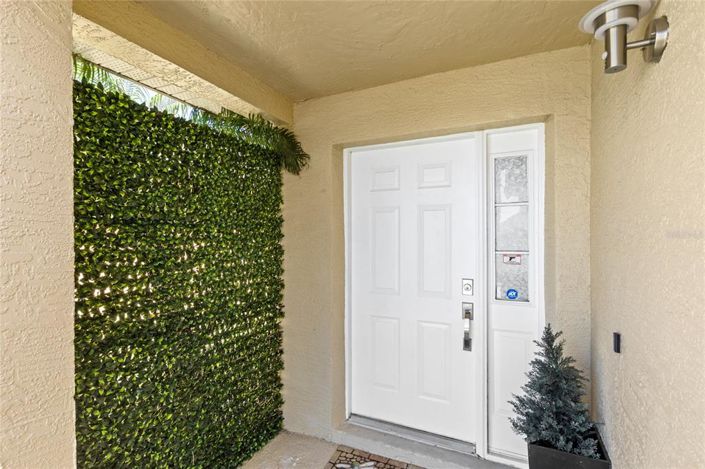 Image No.4-4 Bed Property for sale