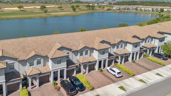 Image No.25-3 Bed Townhouse for sale