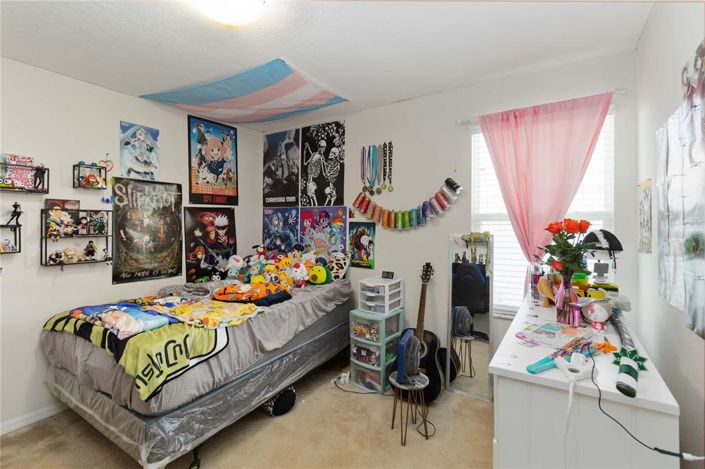 Image No.17-3 Bed Townhouse for sale