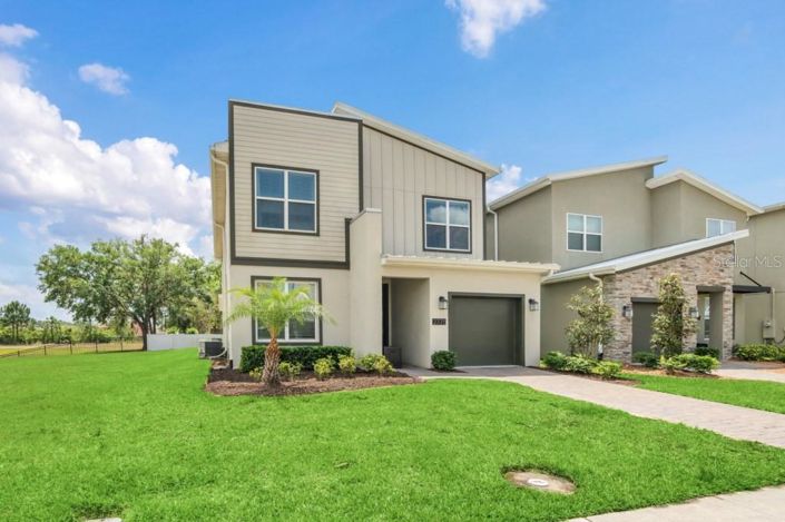 Image No.2-5 Bed Property for sale