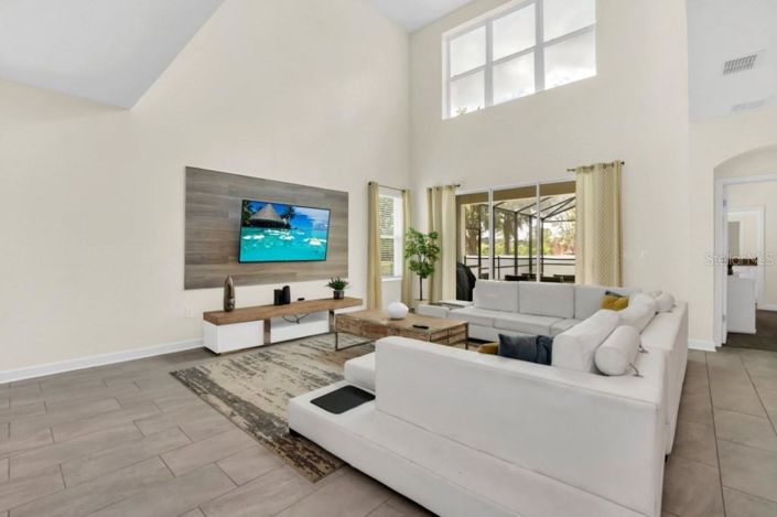 Image No.9-5 Bed Property for sale