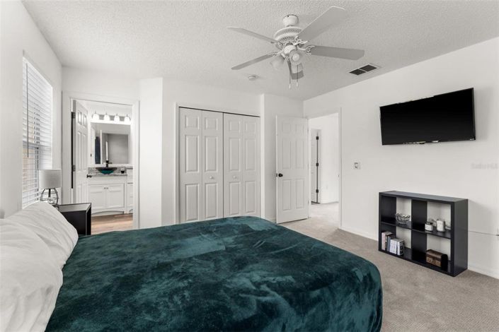 Image No.21-4 Bed Townhouse for sale