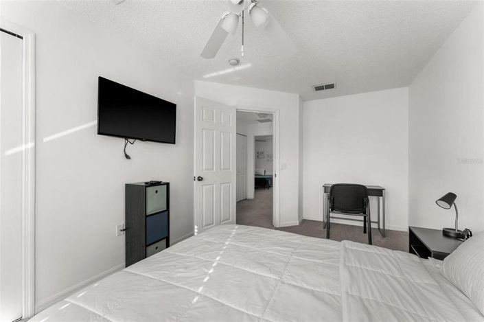 Image No.29-4 Bed Townhouse for sale