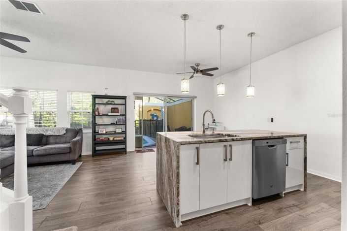 Image No.5-4 Bed Townhouse for sale