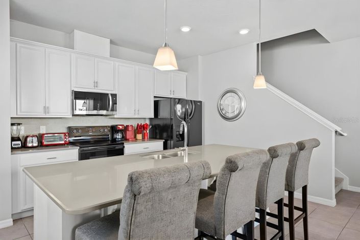 Image No.10-4 Bed Townhouse for sale