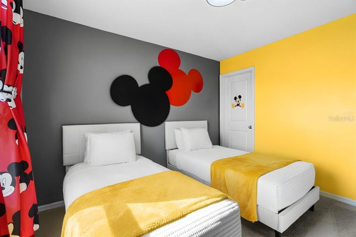 Image No.2-4 Bed Townhouse for sale