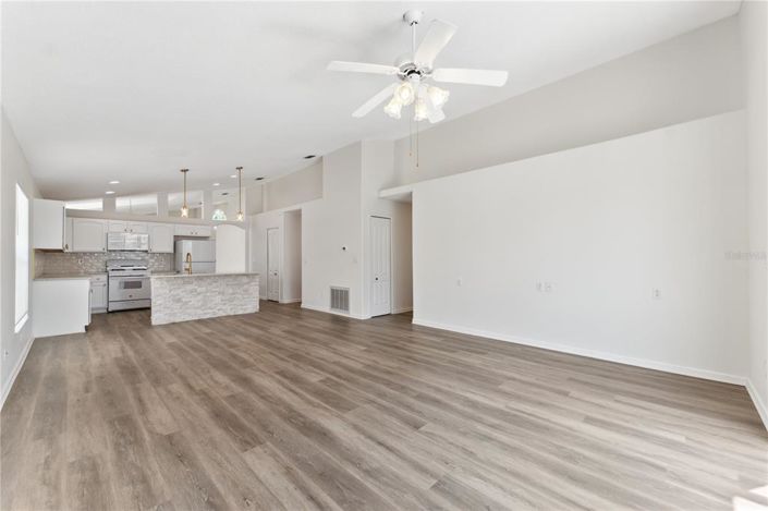 Image No.21-Propriété de 4 chambres à vendre à Clermont