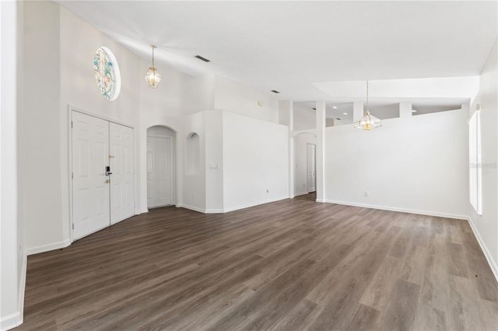 Image No.35-Propriété de 4 chambres à vendre à Clermont