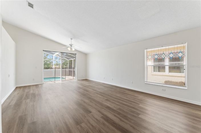 Image No.38-Propriété de 4 chambres à vendre à Clermont