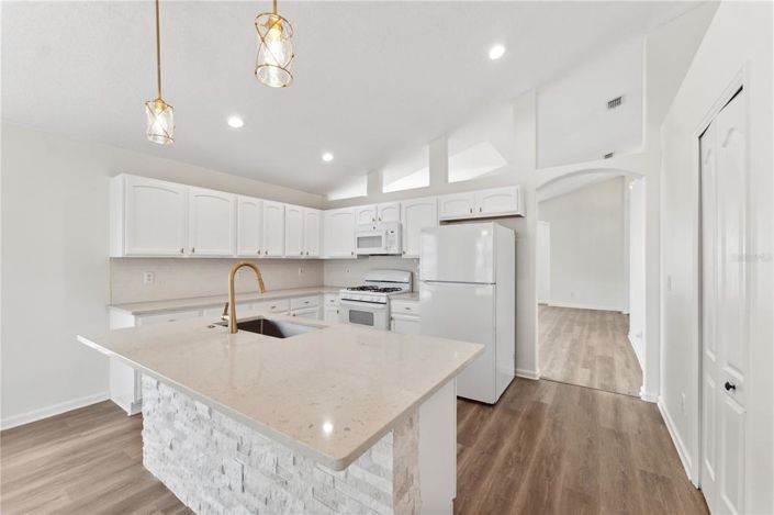 Image No.4-Propriété de 4 chambres à vendre à Clermont