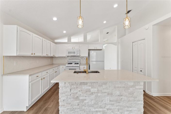 Image No.5-Propriété de 4 chambres à vendre à Clermont