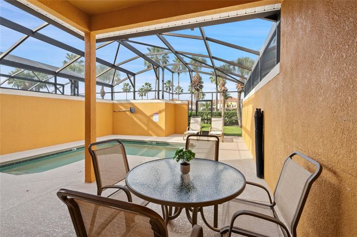 Image No.10-4 Bed Townhouse for sale