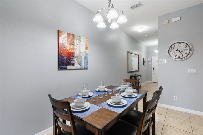 Image No.14-4 Bed Townhouse for sale