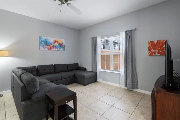 Image No.16-4 Bed Townhouse for sale