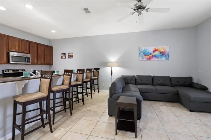 Image No.17-4 Bed Townhouse for sale