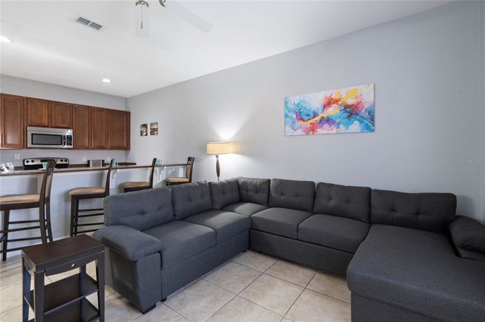 Image No.18-4 Bed Townhouse for sale