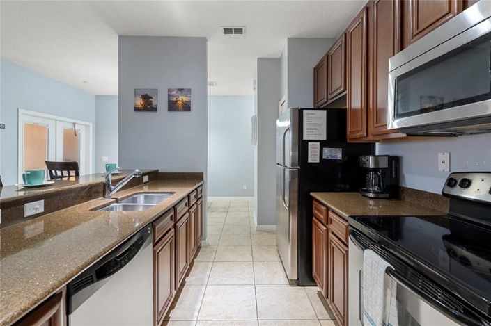 Image No.22-4 Bed Townhouse for sale