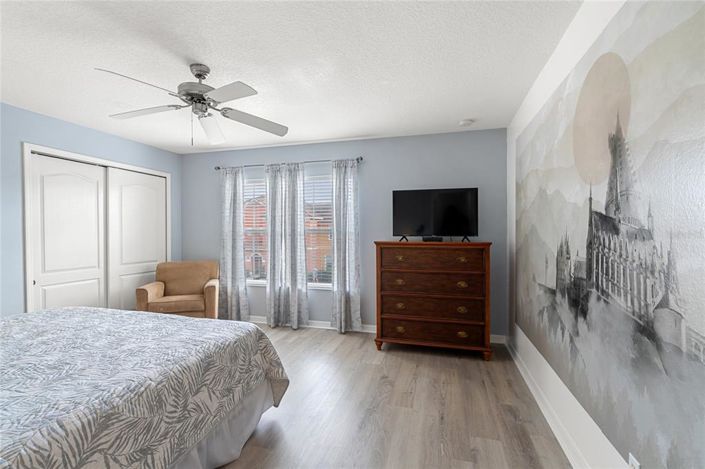 Image No.24-4 Bed Townhouse for sale