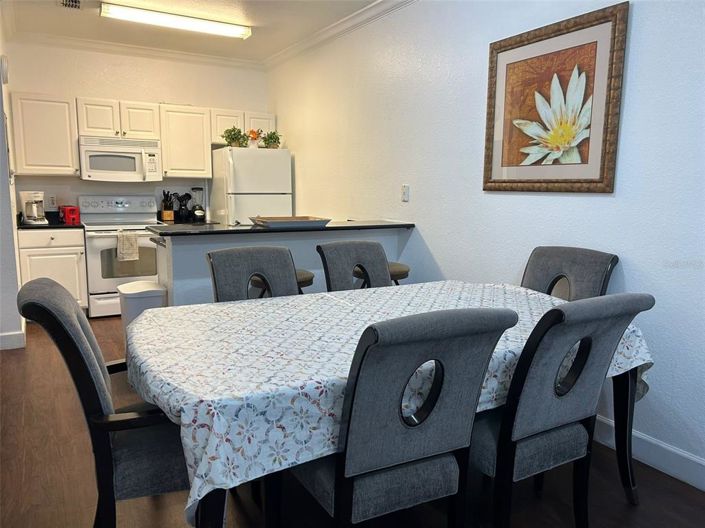 Image No.2-3 Bed Townhouse for sale