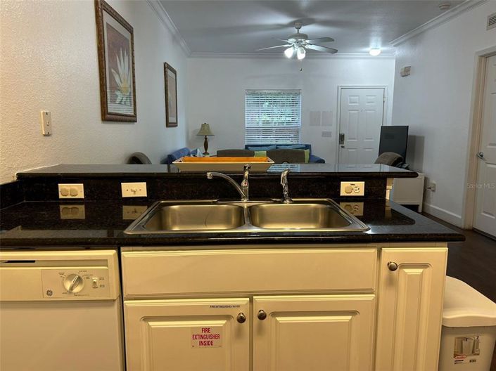 Image No.3-3 Bed Townhouse for sale