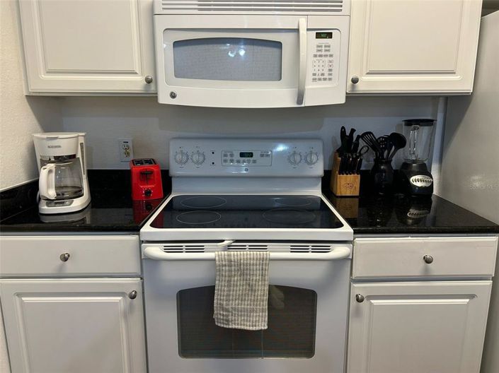 Image No.4-3 Bed Townhouse for sale