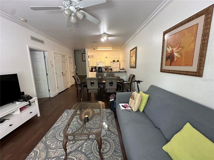 Image No.7-3 Bed Townhouse for sale