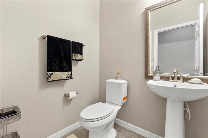 Image No.19-6 Bed Property for sale