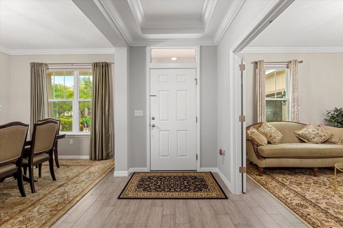 Image No.2-6 Bed Property for sale