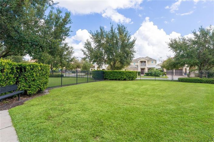 Image No.42-6 Bed Property for sale