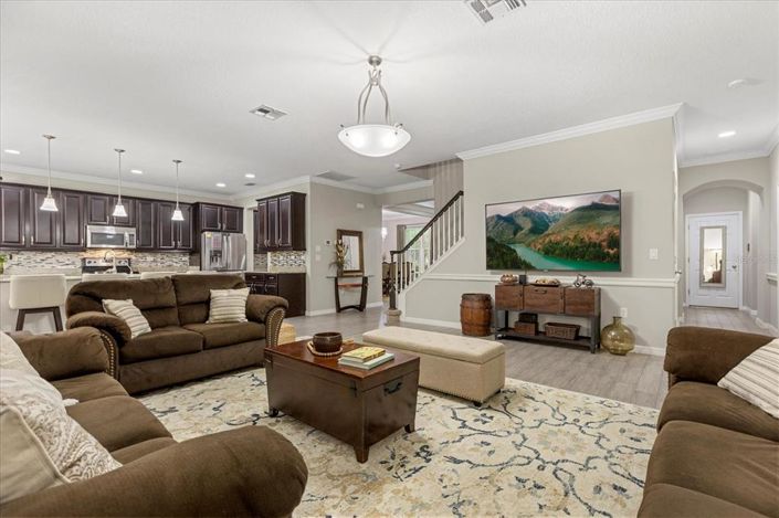 Image No.7-6 Bed Property for sale