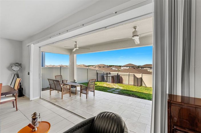 Image No.15-5 Bed Property for sale