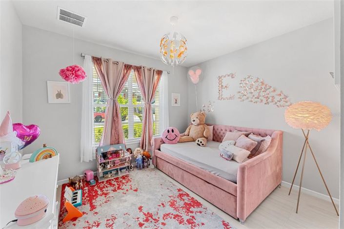 Image No.25-5 Bed Property for sale