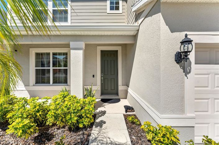 Image No.5-5 Bed Property for sale