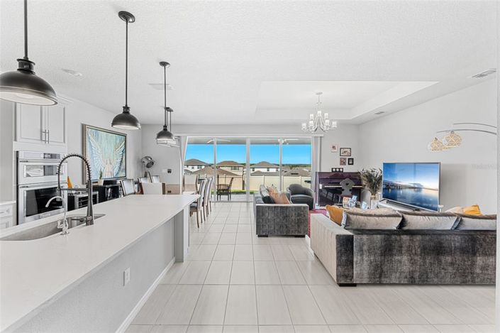 Image No.8-5 Bed Property for sale