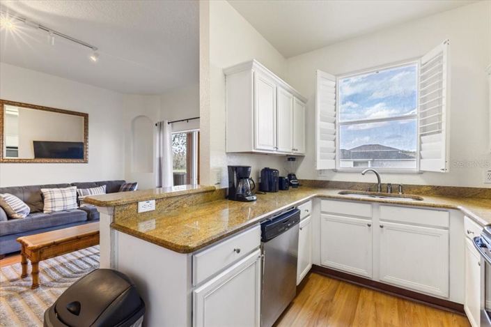 Image No.11-4 Bed Townhouse for sale