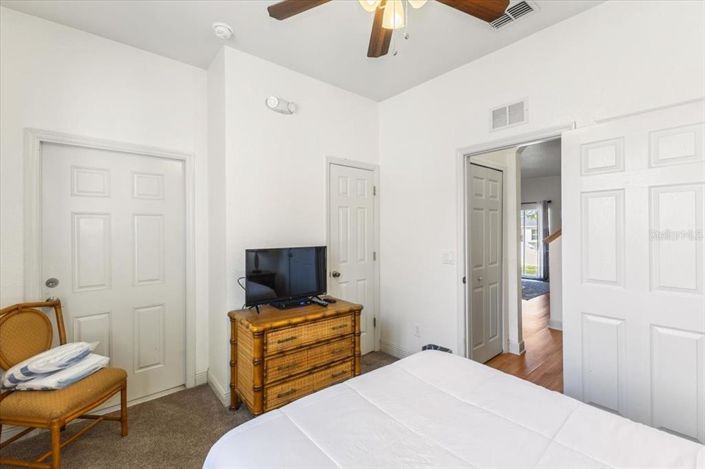 Image No.21-4 Bed Townhouse for sale