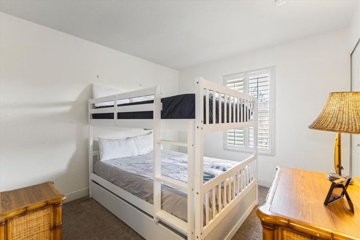 Image No.24-4 Bed Townhouse for sale