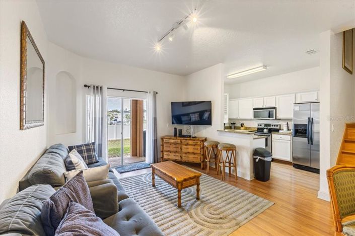 Image No.7-4 Bed Townhouse for sale