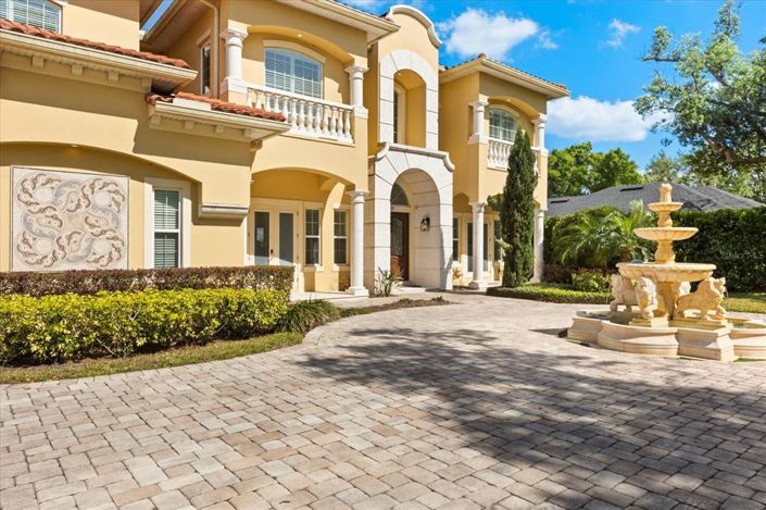 Image No.2-7 Bed Property for sale