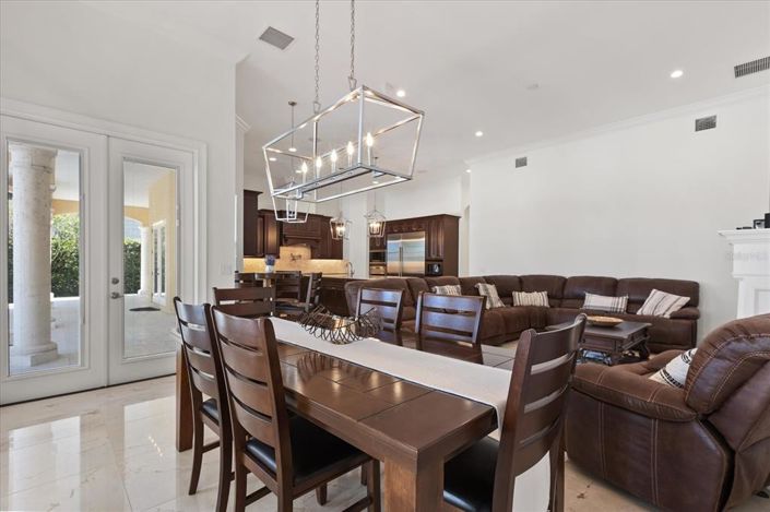 Image No.26-7 Bed Property for sale