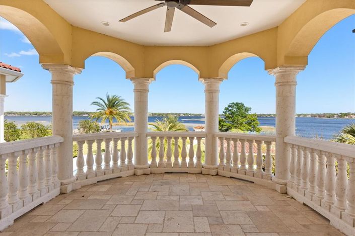 Image No.53-7 Bed Property for sale